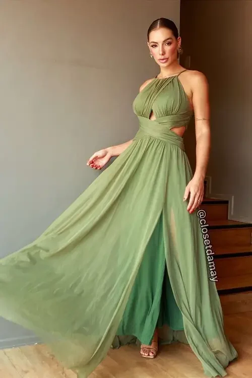 Vestido longo verde oliva em tule acetinado