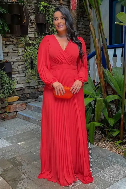 Vestido coral com clutch laranja