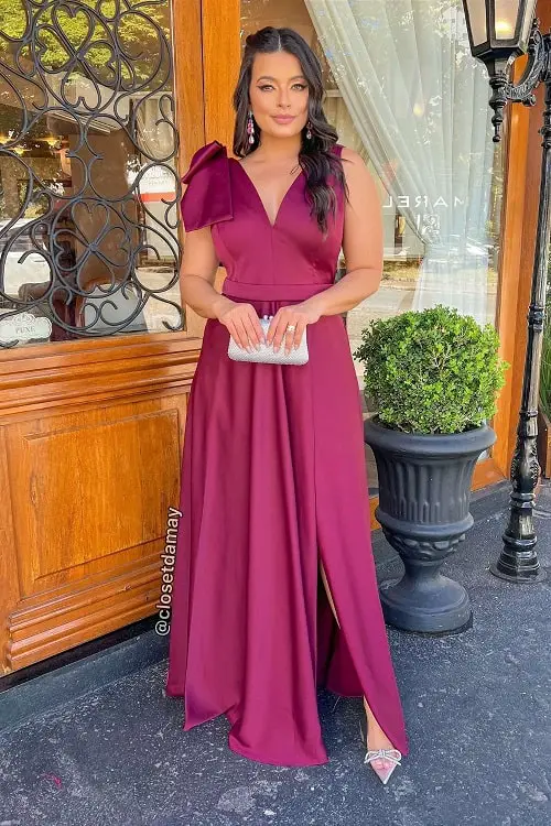 Vestido longo com laço no ombro