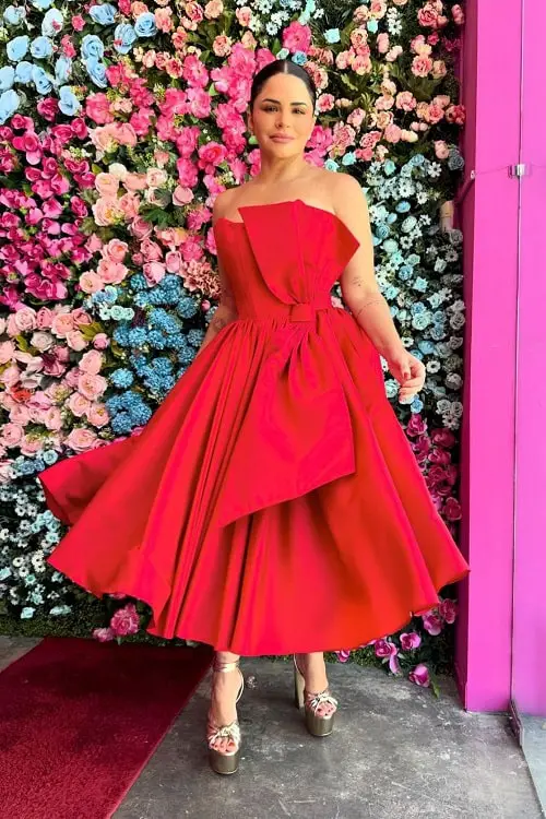 Vestido midi com laço