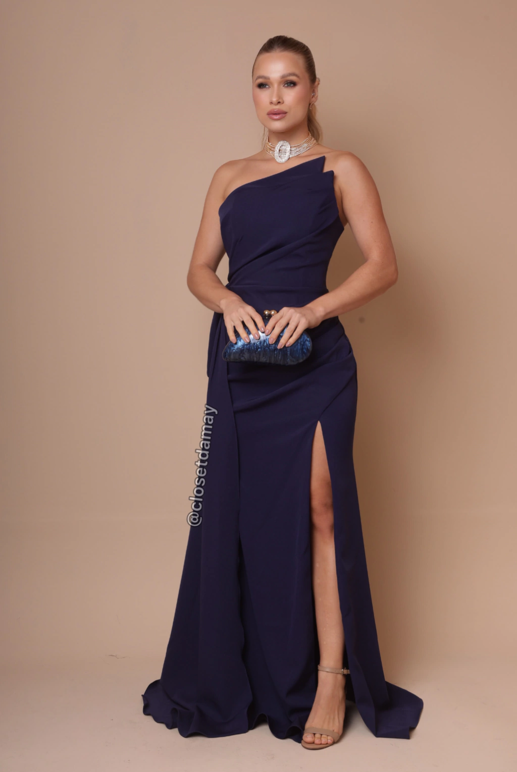 Vestido azul marinho